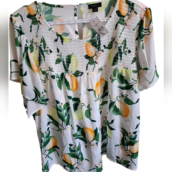 ANN TAYLOR flutter short sleeve smocked top summer floral light beachy resort XL - Picture 6 of 6